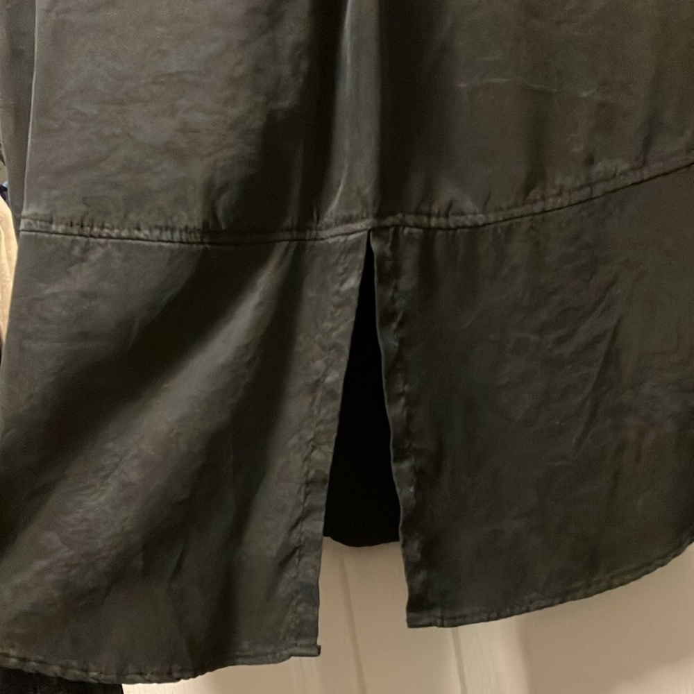 Top - Picture 6 of 9